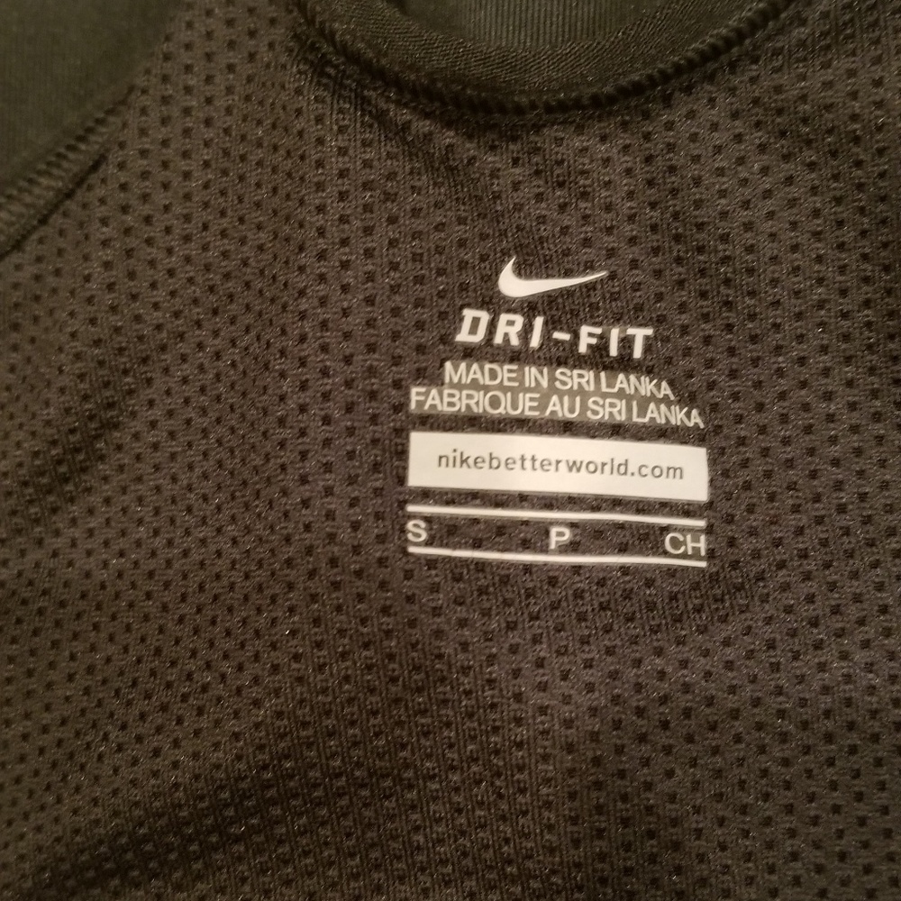 NIKE Workout Gym Black Tank Top - Picture 5 of 6